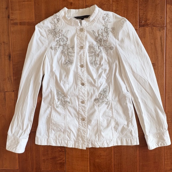 WHBM White Denim Jacket w/ Silver Floral Embroidery Womens 8 Vintage - Picture 2 of 15